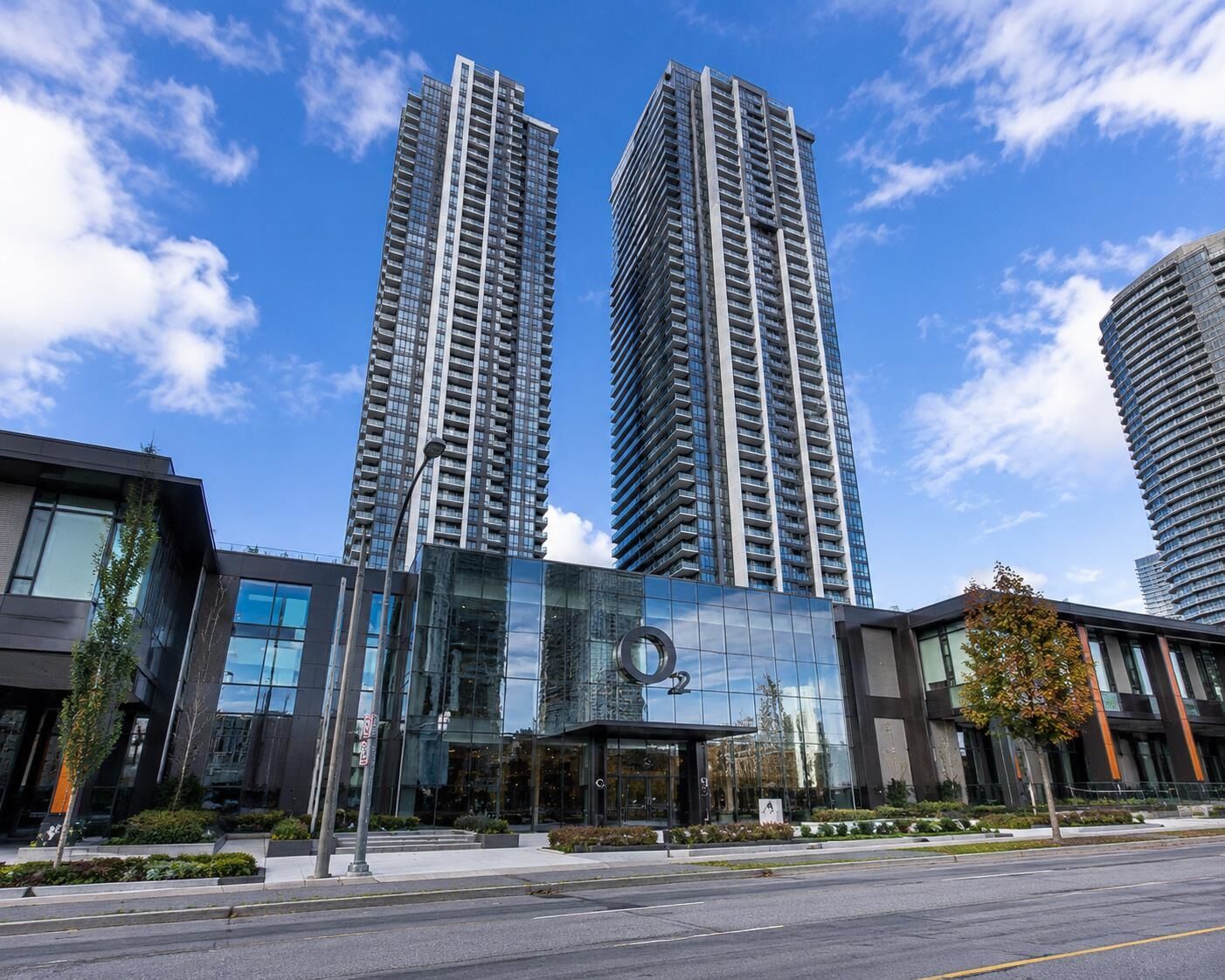 Property Photo:  6608 Sussex Avenue 701  BC V5H 3C6 