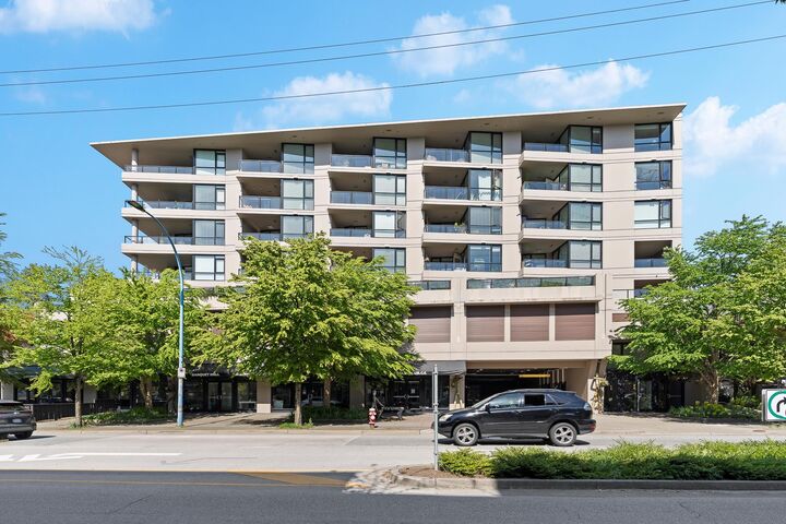 Property Photo: 160 W 3rd Street 302 BC V7M 0A9