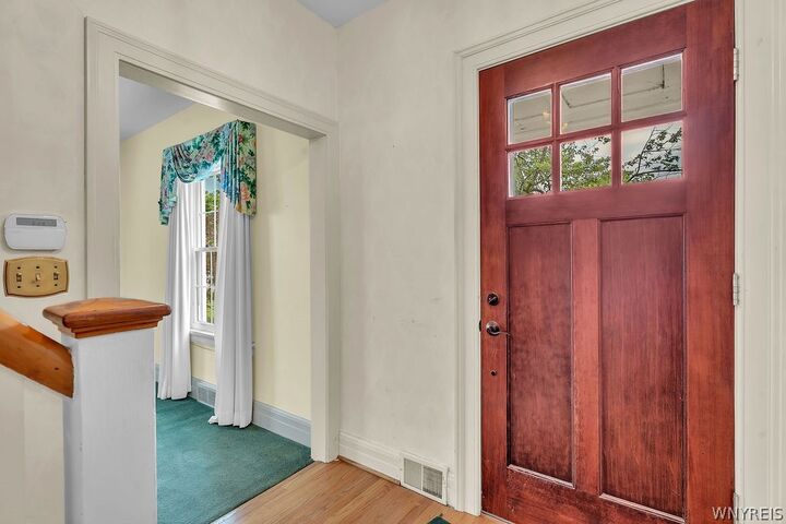 Property Photo: 17 Colvin Avenue NY 14216