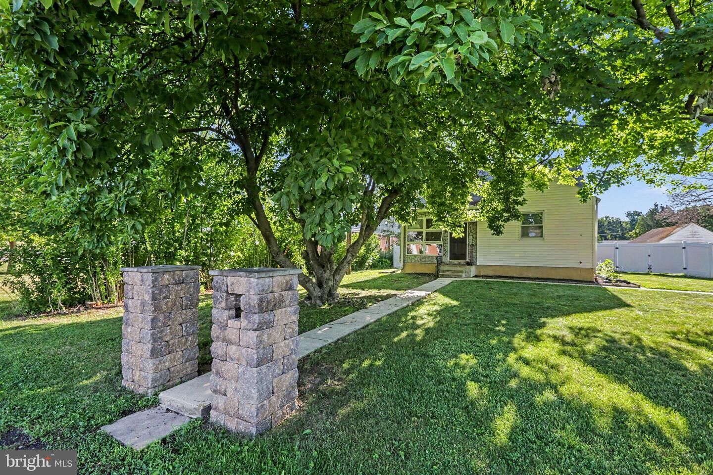 Property Photo: 511 S Arlington Avenue PA 17109