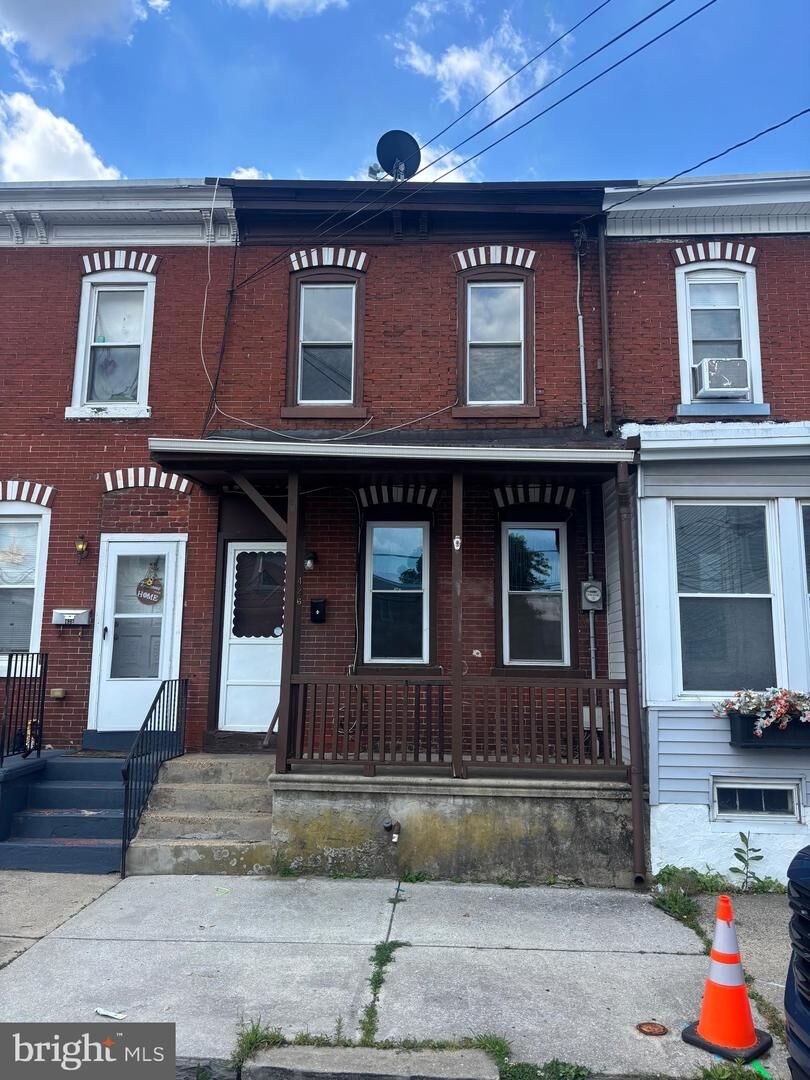 Property Photo:  426 Hunter Street  NJ 08030 