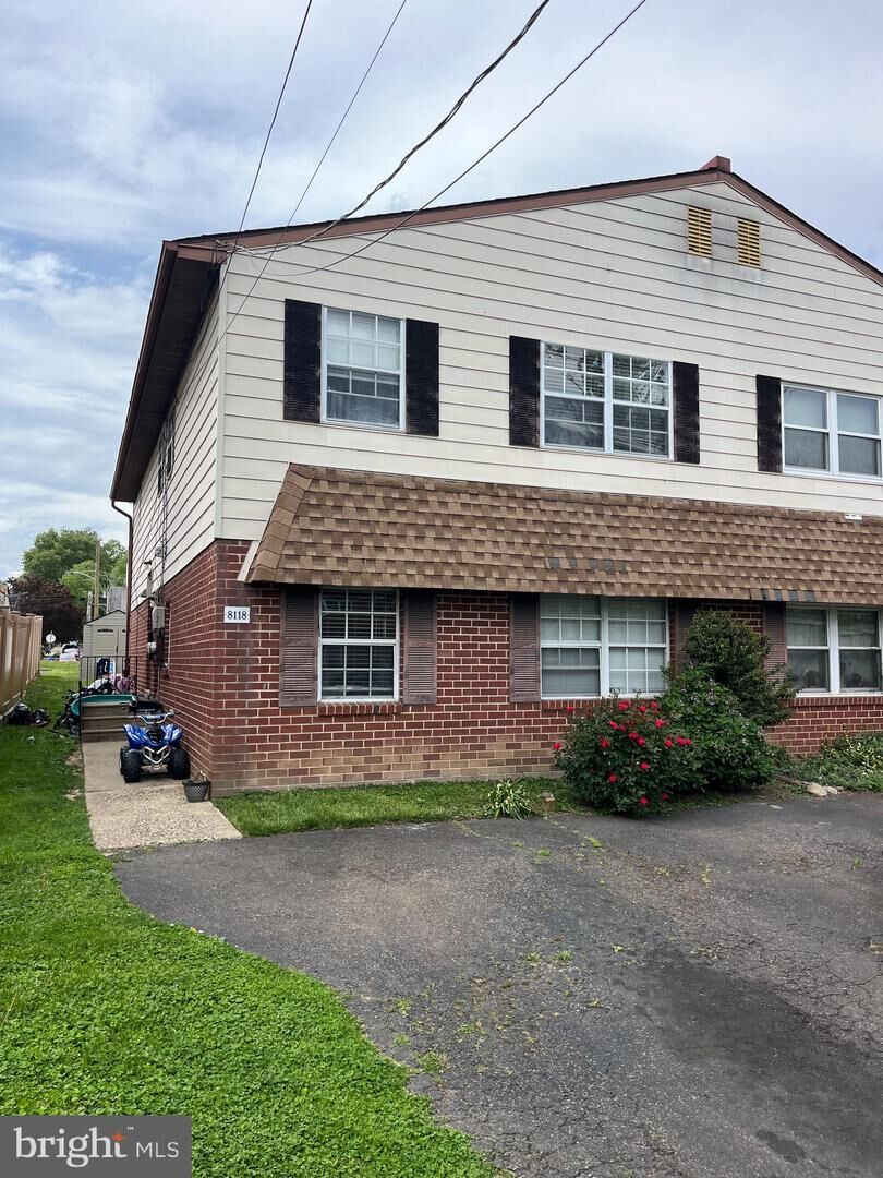 Property Photo:  8118 Ryers Avenue  PA 19111 