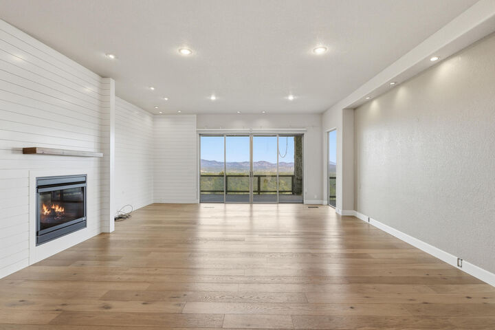 Property Photo: 1201 N Camelot Drive AZ 85541