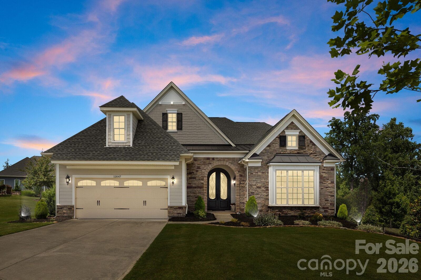Property Photo:  12047 Cove Court  NC 28278 