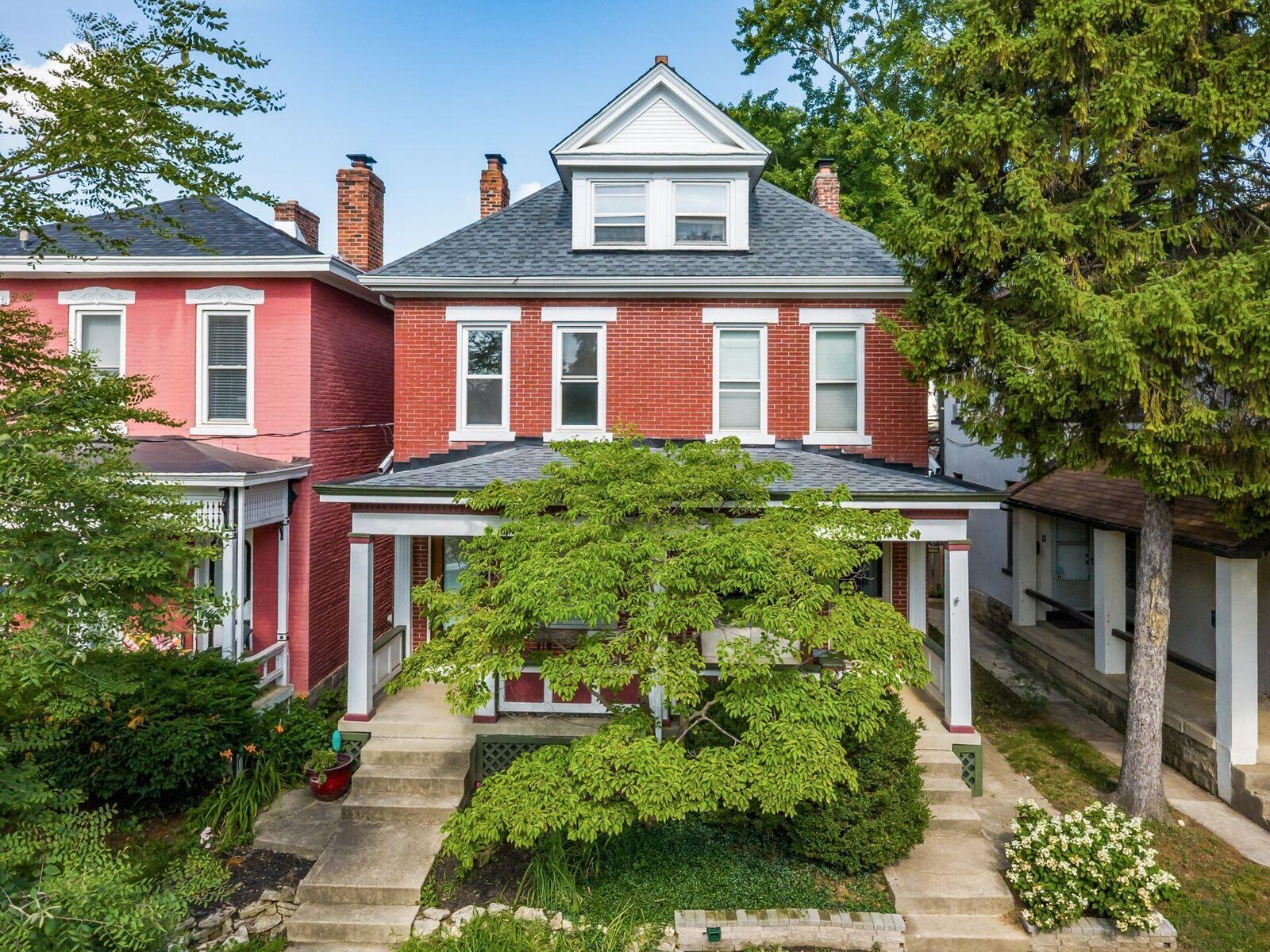 Property Photo:  1285 Dennison Avenue  OH 43201 