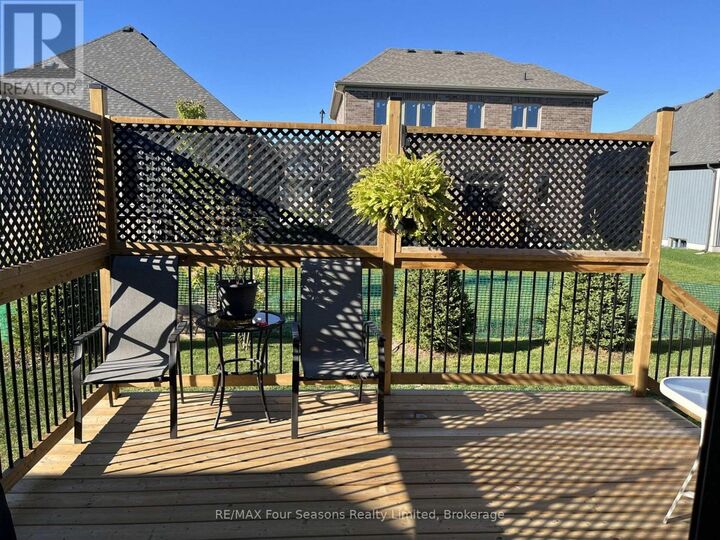 Property Photo:  248 Duncan Street  ON L0M 1S0 