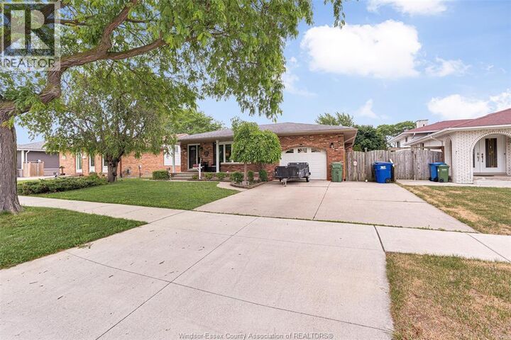 Property Photo:  3230 Forest Glade  ON N8R 1X3 