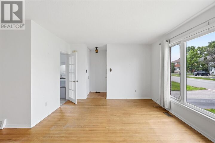 Property Photo: 633 Placid Ave ON P6B 3M4