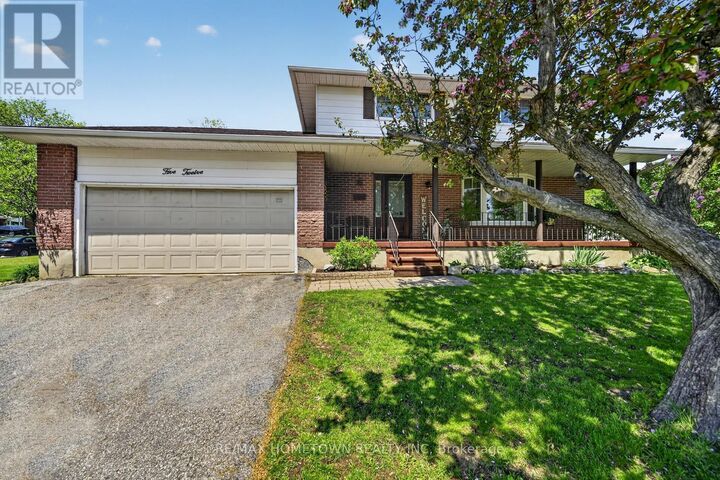 Property Photo:  512 Laurier Boulevard  ON K6V 6C5 