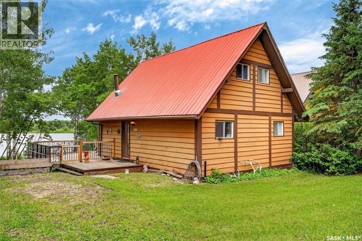 Property Photo: 104 Oskunamoo Drive SK S0E 1H0