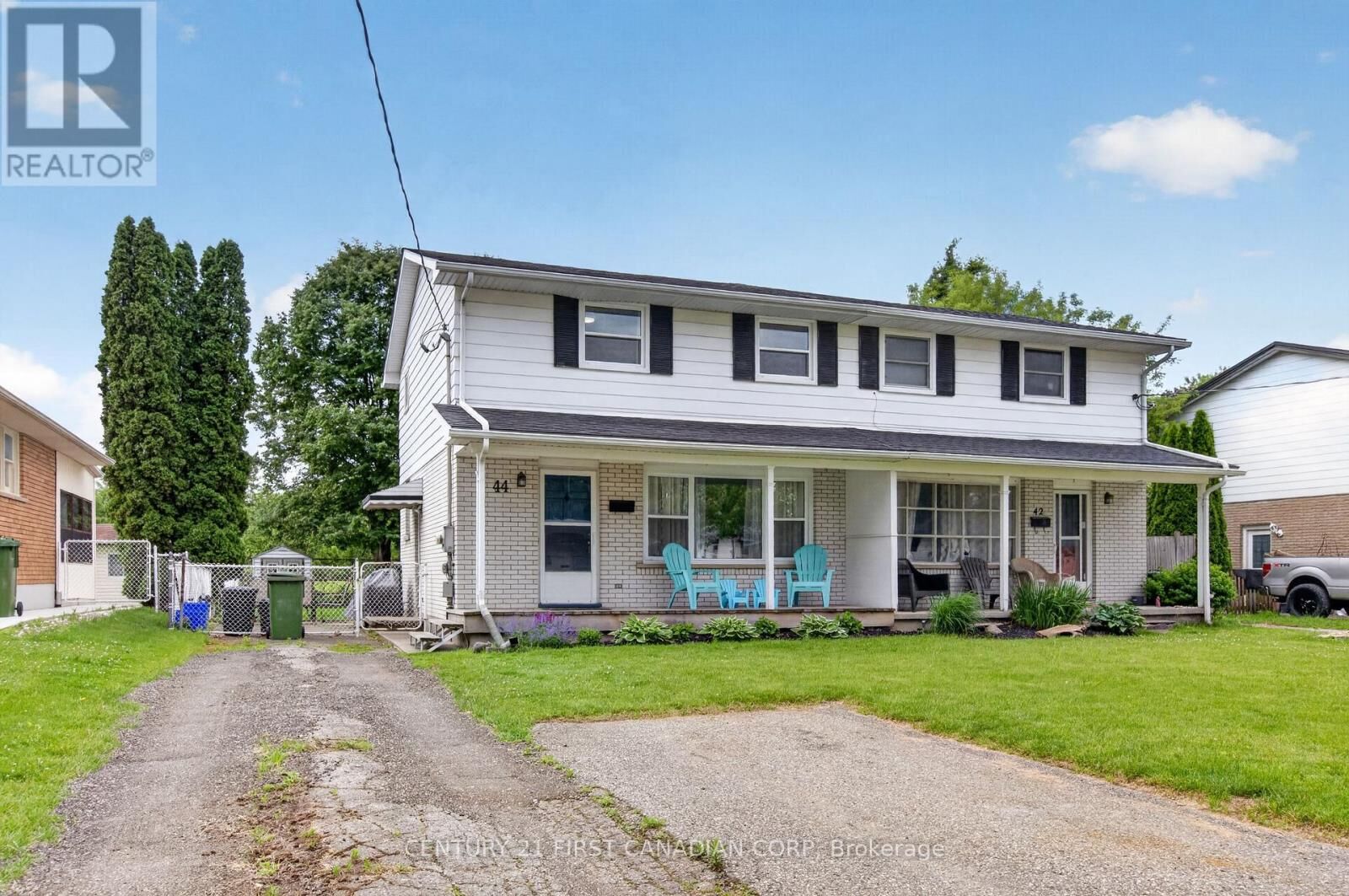 Property Photo:  44 Hammond Street  ON N5P 2B7 