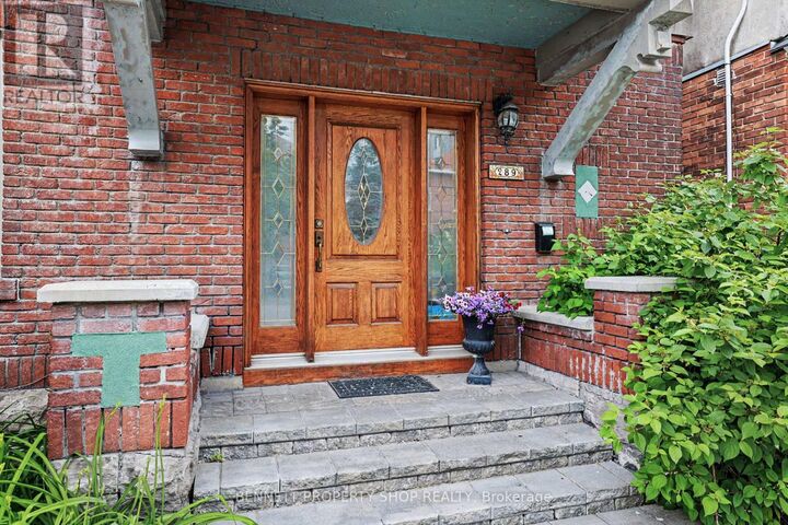 Property Photo: 289 Crichton Street ON K1M 1W3