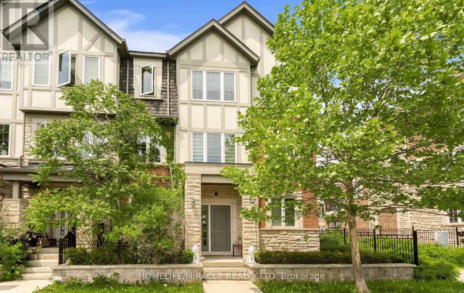 Property Photo:  3002 Preserve Drive 15  ON L6M 0V2 