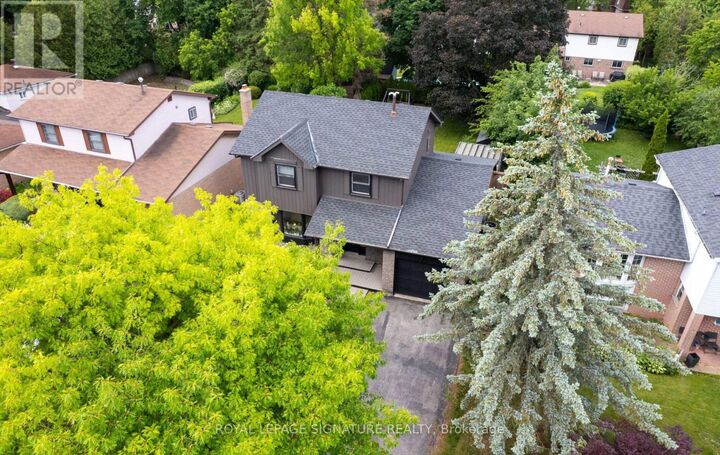 Property Photo: 28 Brightway Crescent ON L4C 4Z9