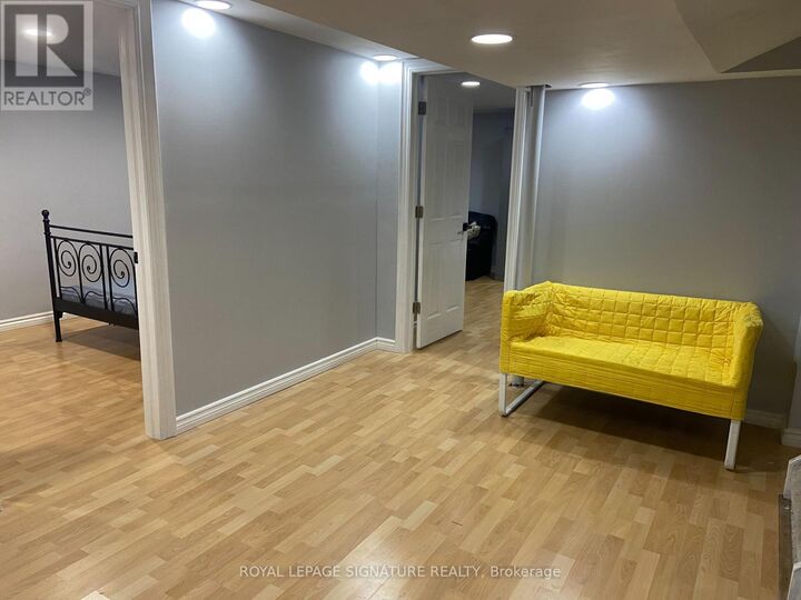 Property Photo:  72 Whitehorn Crescent B-8  ON M2J 3B2 