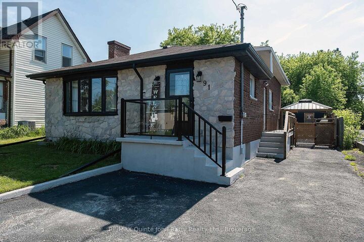 Property Photo: 91 Scott Street ON K8V 3B5