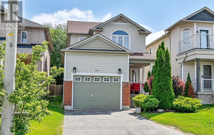 Property Photo:  452 Nottingham Crescent  ON L1K 2V6 