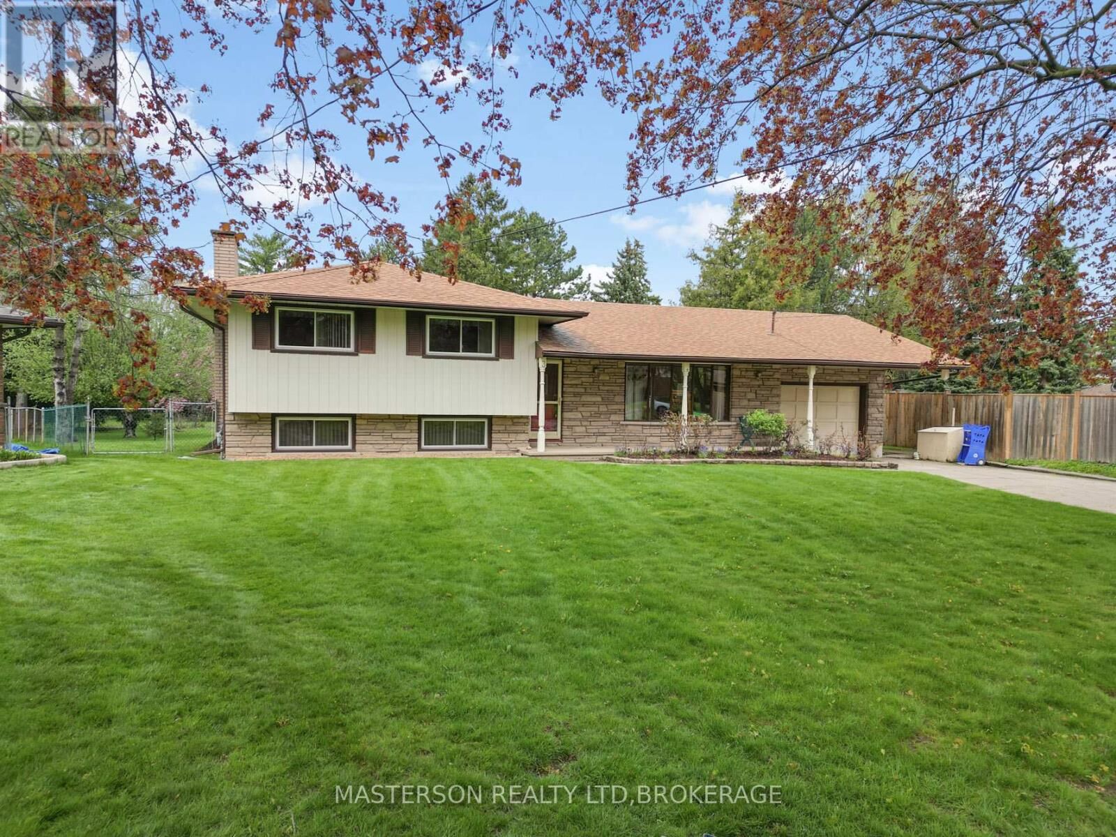 Property Photo:  3 Star Circle  ON L2M 2S5 