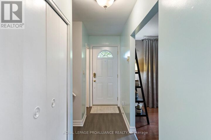 Property Photo: 23 Stanley Crescent ON K6V 2S9