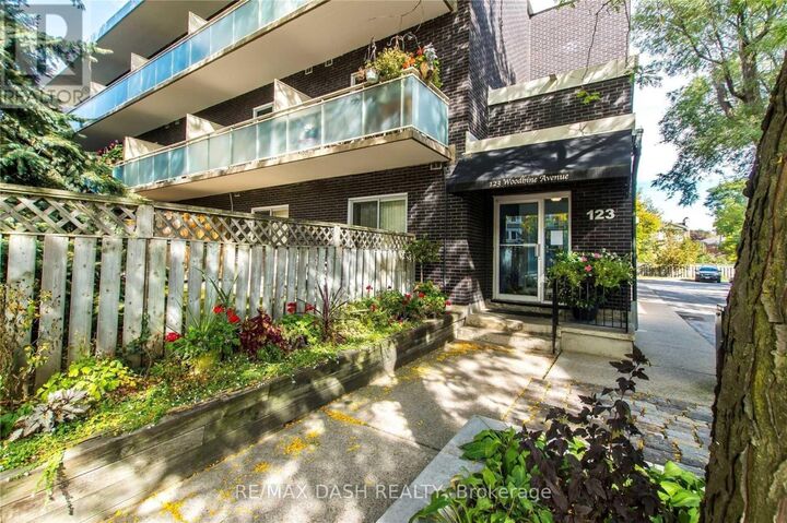 Property Photo: 123 Woodbine Avenue 203 ON M4L 3V8