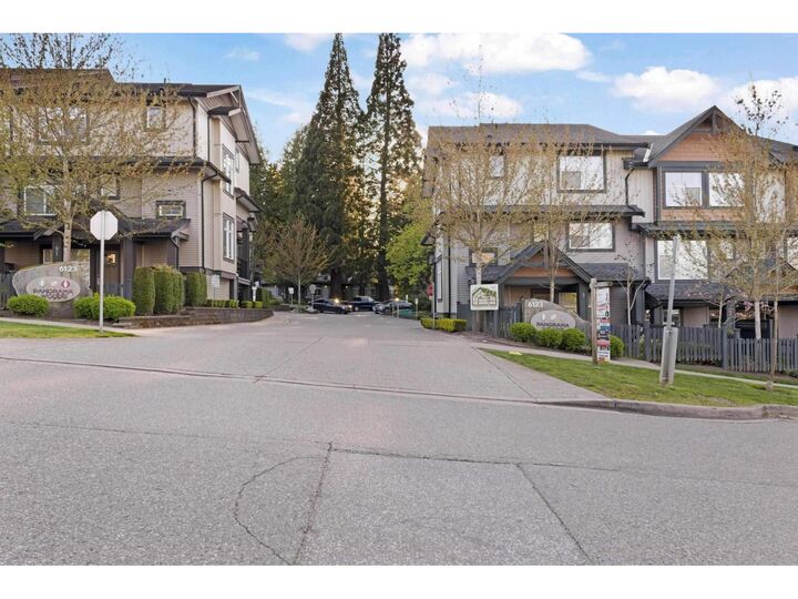 Property Photo:  6123 138 Street 43  BC V3X 1E8 