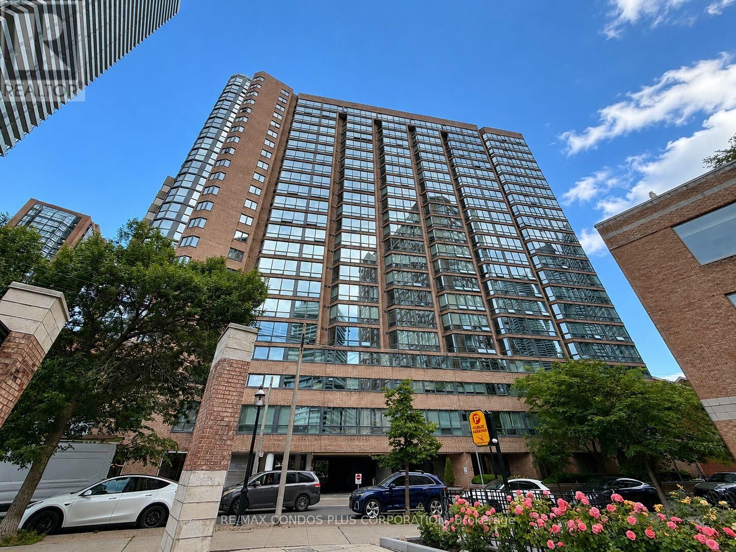 Property Photo:  1055 Bay Street 508  ON M5S 3A3 