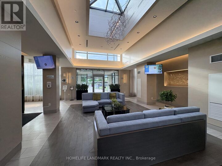 Property Photo:  4633 Glen Erin Drive 308  ON L5M 0Y6 