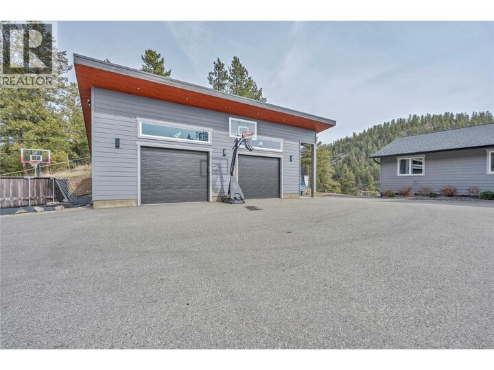 Property Photo: 163 Farleigh Lake Road BC V2A 0E6