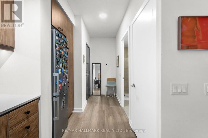 Property Photo:  9 Tecumseth Street 207  ON M5V 0S5 