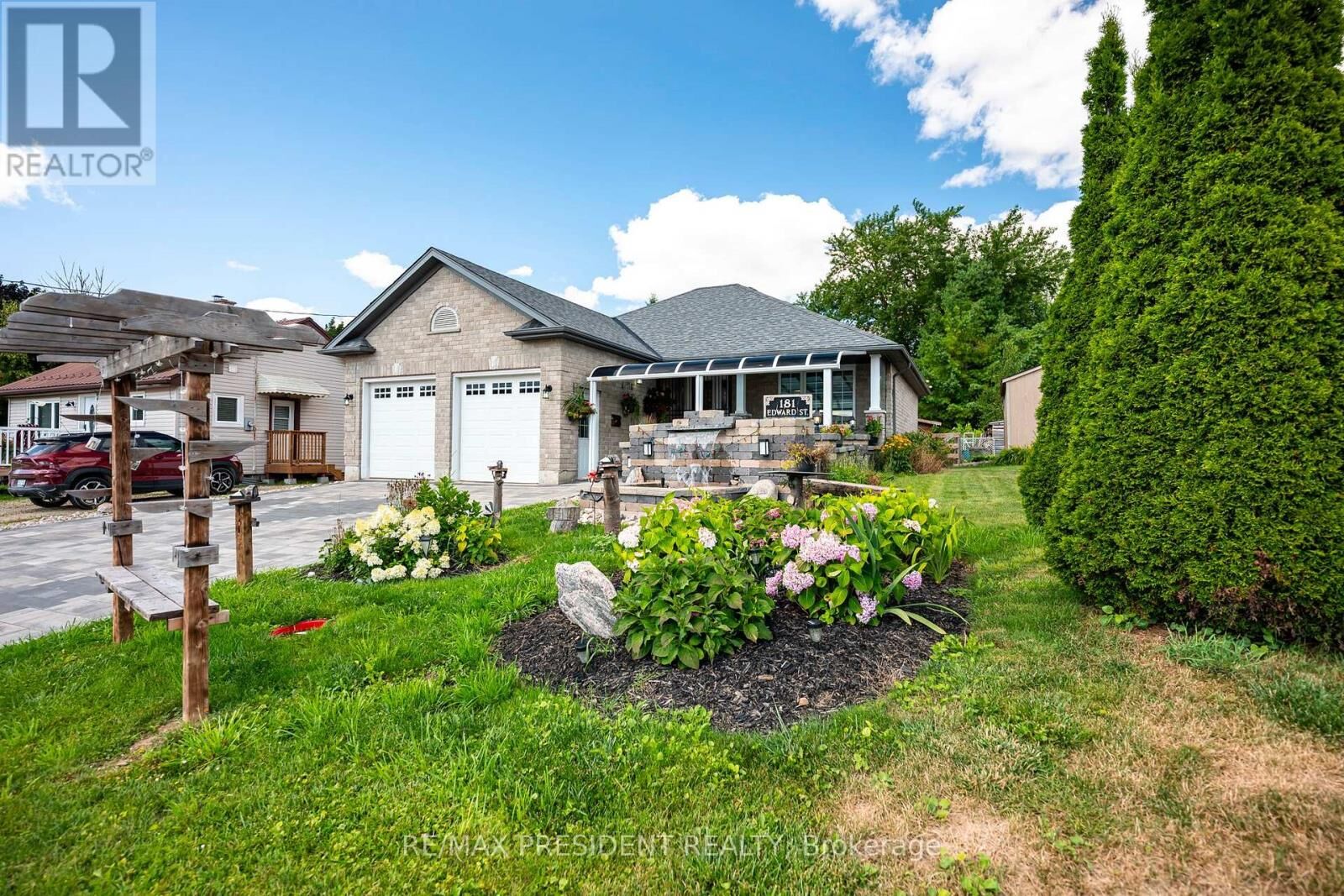 Property Photo:  181 Edward Street  ON N0G 1A0 