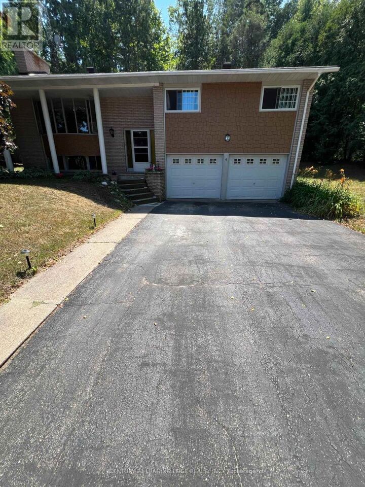Property Photo:  19 Forest Hill Road  ON K0L 1C0 