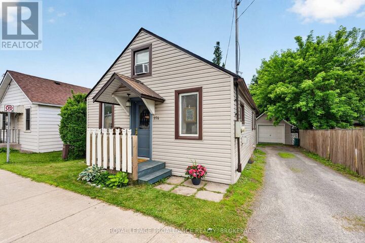 Property Photo: 356 Elliott Avenue ON K7K 2R5