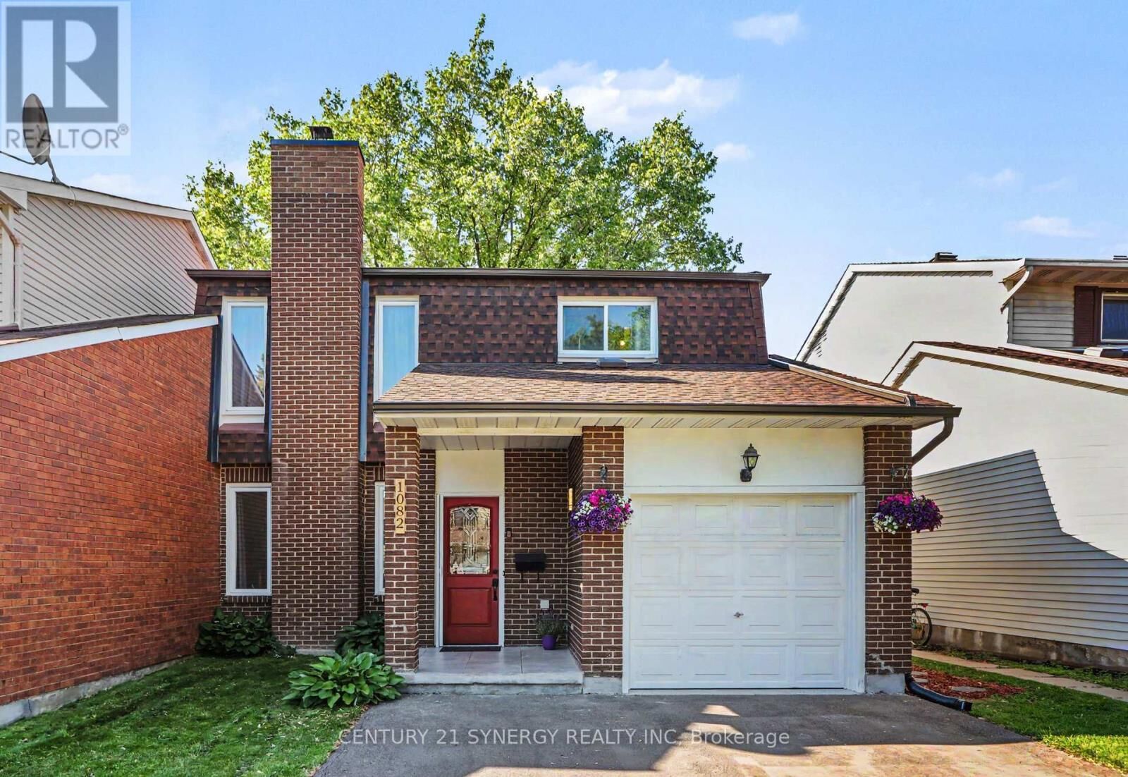Property Photo: 1082 Taffy Lane ON K1C 1Y5