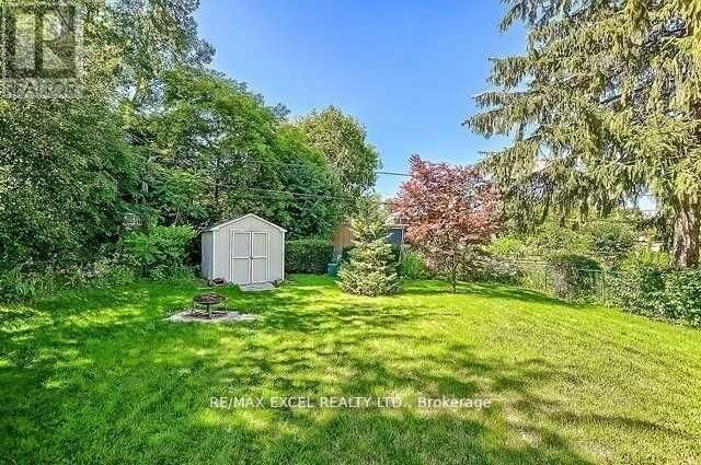 Property Photo: 43 Boothbay Crescent Main ON L3Y 1Y6