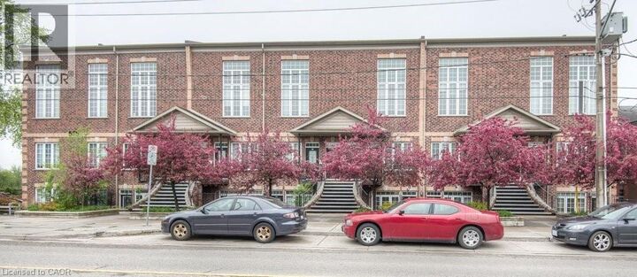555 King Street East 201 — photo 1