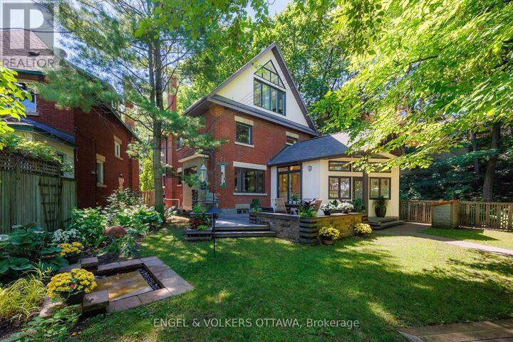 Property Photo:  516 Queen Elizabeth Drive  ON K1S 3N4 