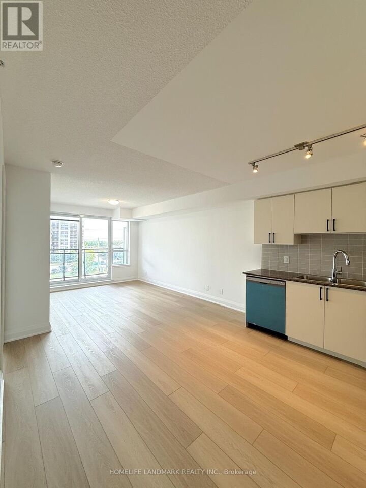 Property Photo:  372 Highway 7 Road East 606  ON L4B 0C6 