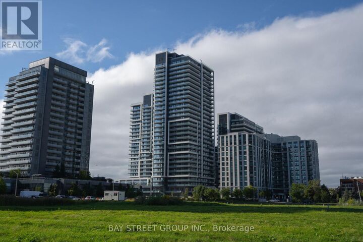 Property Photo: 105 Oneida Crescent Ph03 ON L4B 0H6