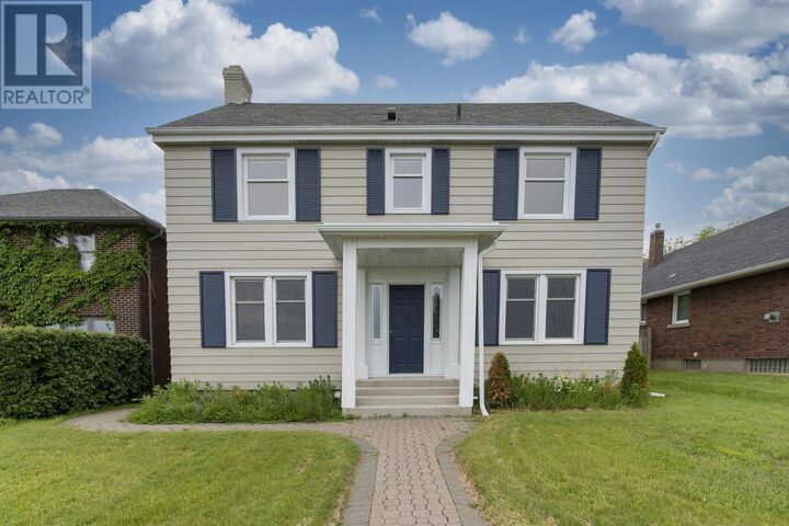 120 High St — photo 1
