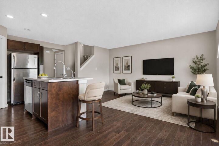 Property Photo:  626 42 Avenue NW  AB T6T 0W9 