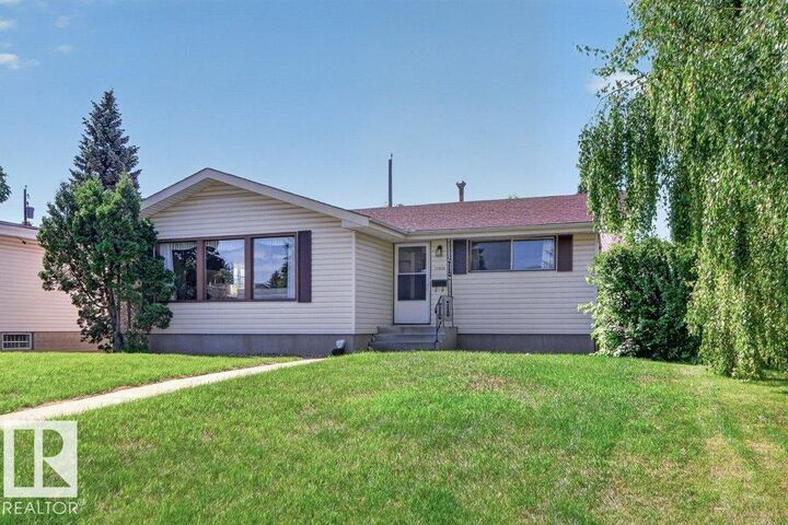 Property Photo: 11419 50 Avenue NW AB T6H 0J4