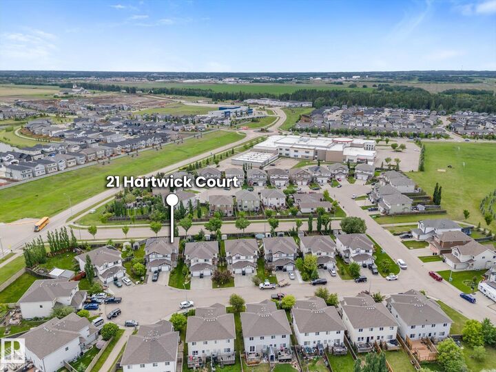 Property Photo:  21 Hartwick Court  AB T7X 0K2 