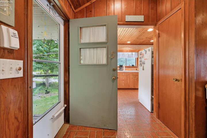 Property Photo: 1111 W Shore Boulevard OH 43456