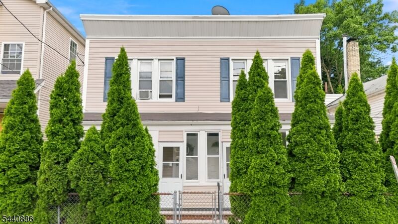 Property Photo:  604 Forest St  NJ 07050 