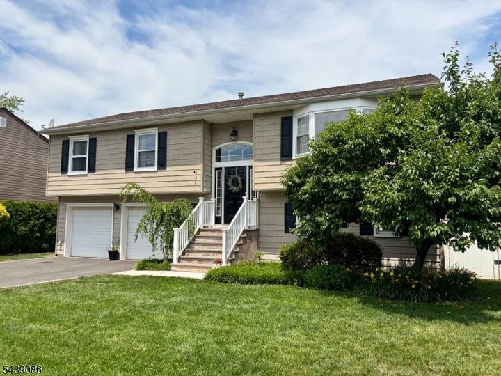 Property Photo:  706 Hory St  NJ 07016 