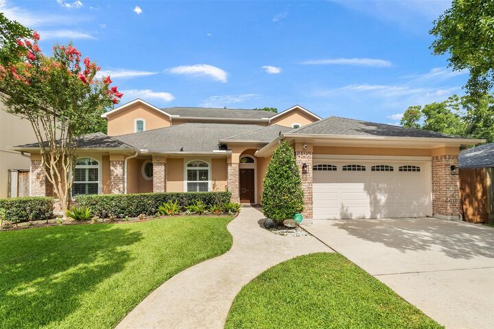 Property Photo: 9406 Bevlyn Drive TX 77025