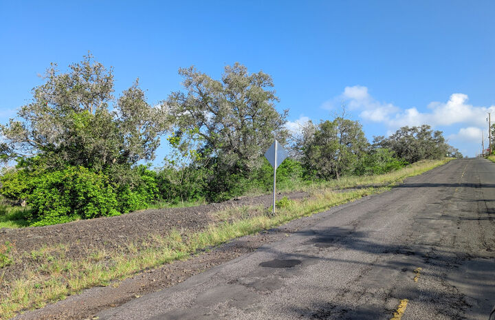 Property Photo: 92-8635 Lehua Ln HI 96737