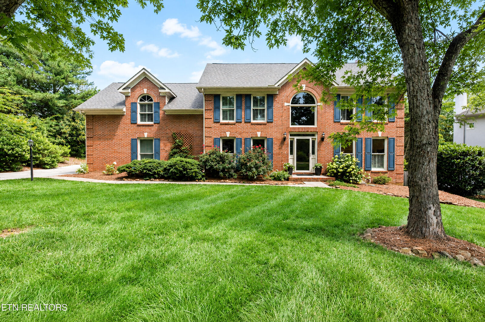 Property Photo:  1044 Paddington Rd  TN 37922 