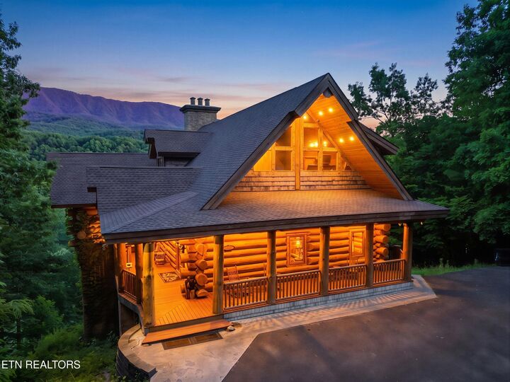 Property Photo: 213 Matterhorn Drive TN 37738