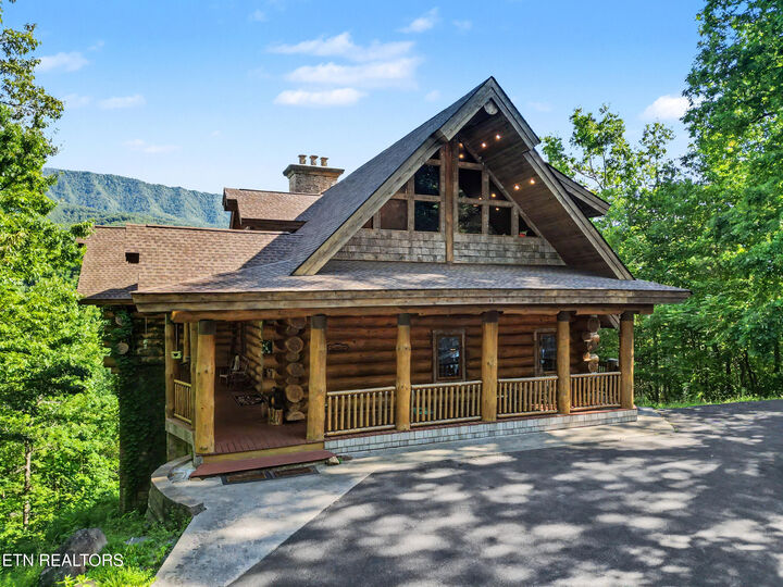 Property Photo:  213 Matterhorn Drive  TN 37738 